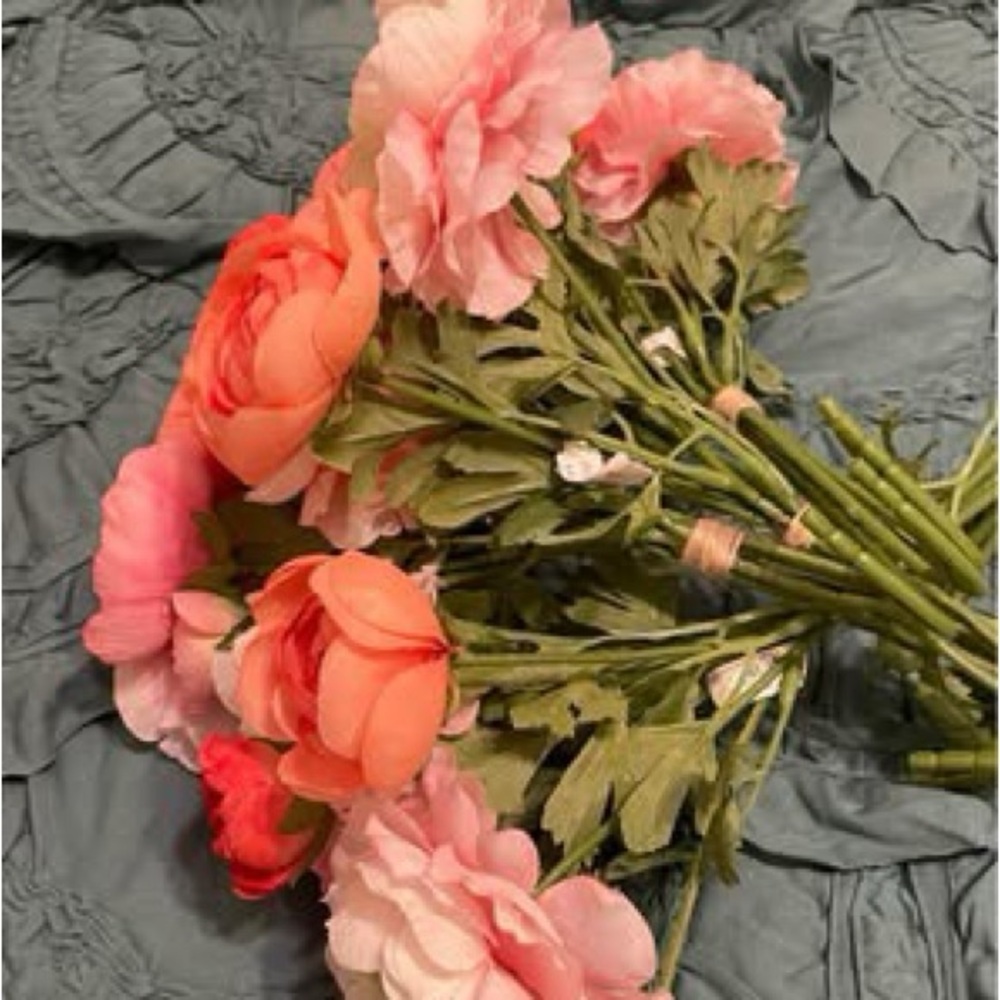 Pottery Barn 1: Faux Ranunculus / flower 💐 Bouquet  NWT - Picture 10 of 11
